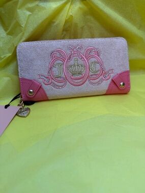 Juicy Couture Lovers Club large zip around wallet, NWT